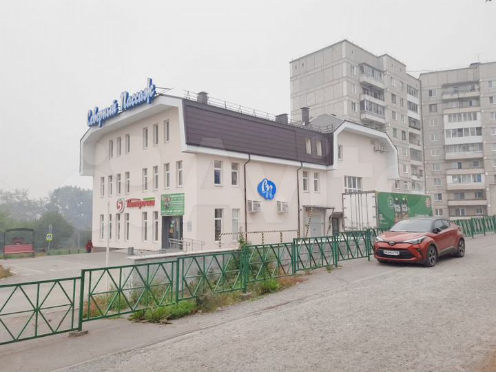 Сдам офисы (торг.площадь) 412 м²