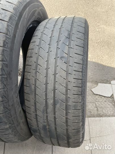 Toyo NanoEnergy 3 215/60 R16