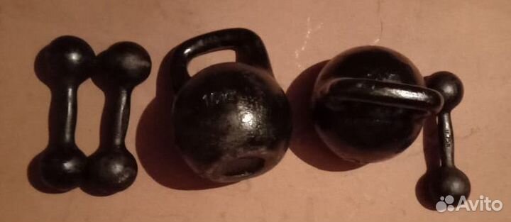 Гири 16 кг 2шт, гантели 5кг 2шт, гантели 3кг 1 шт
