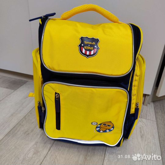 Рюкзак школьный новый