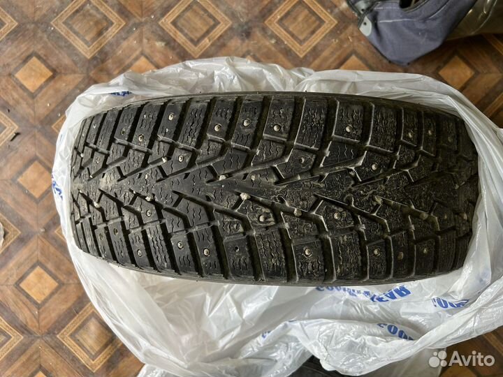 Maxxis ArcticTrekker NP3 185/60 R15