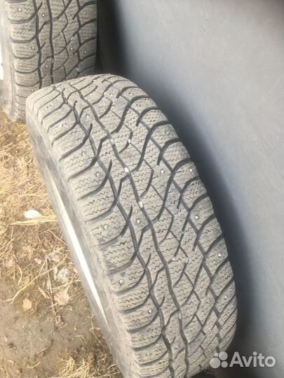 Зимняя резина 205 70 r15 Viatti с дисками