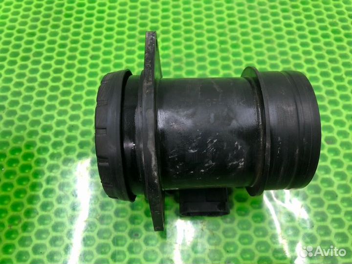 Датчик массового расхода воздуха LADA Kalina