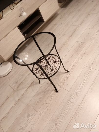 Столик IKEA