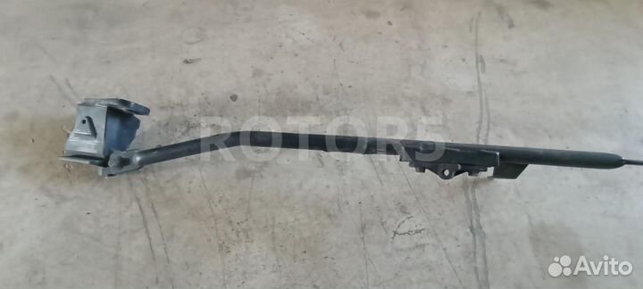 Кронштейн крепления спойлера левый Mercedes-Benz