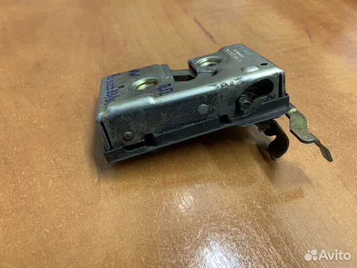 Замок передней правой двери VW Passat B3/B4