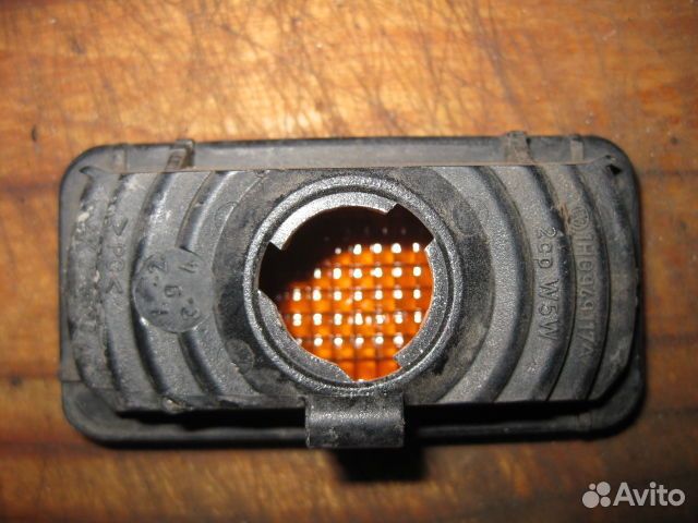 Повторитель на крыло Volkswagen Vento (1992-1998)