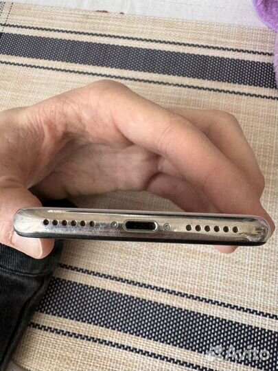 iPhone X, 256 ГБ