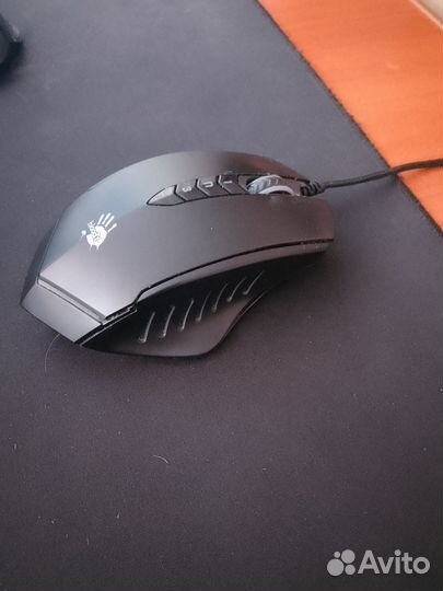 Игровая мышь bloody v8