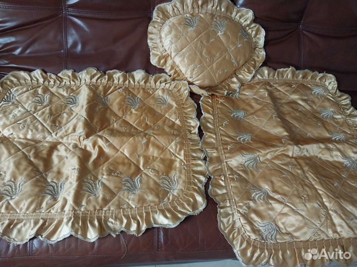 Одеяло с наволочками