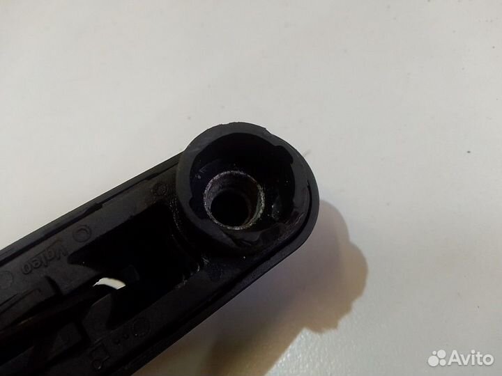 Поводок стеклоочистителя задний (Renault Captur)