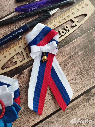 Брошь выпускника (значок)