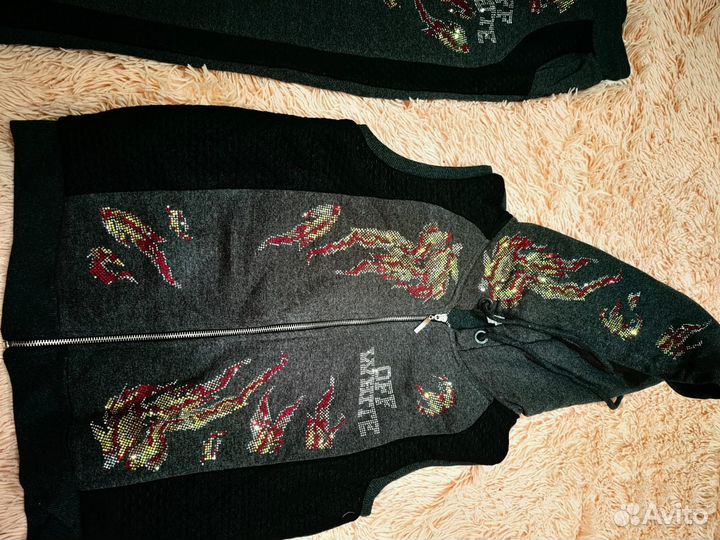 Костюм женский