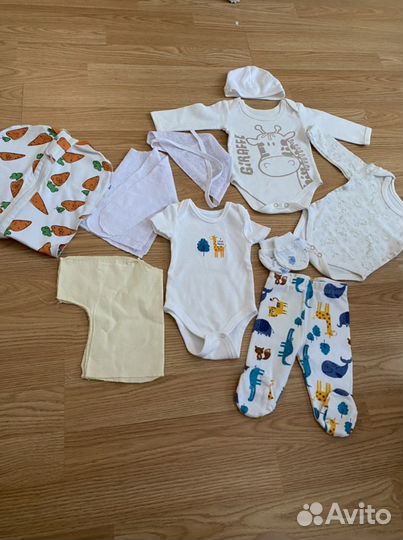 Одежда новорожденному, боди, шапочки, ползунки