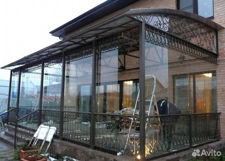 Безрамное остекление веранд