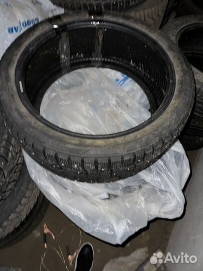 Pirelli Ice Zero 245/40 R18