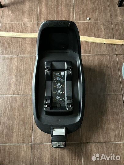 Автокресло Maxi Cosi Pearl+ база Isofix