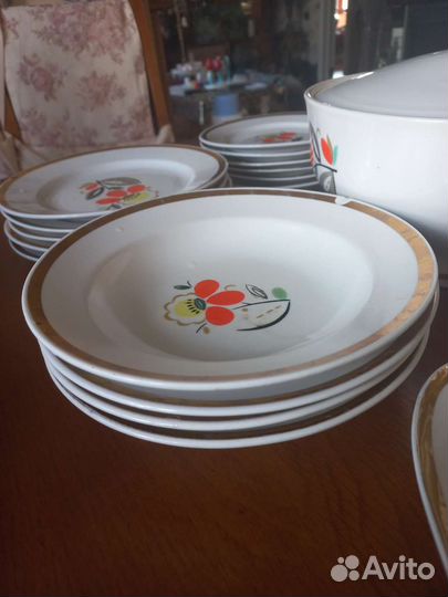 Посуда столовая. Хайта