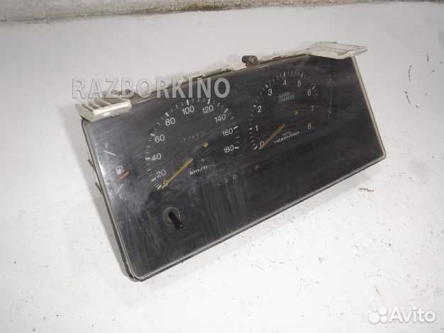 Панель приборов Тойота