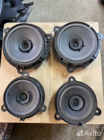 Колонки динамики Лада Веста Икс Рей Xrey