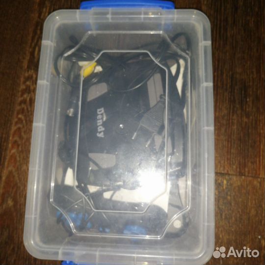 Игровая приставка dendy 8bit