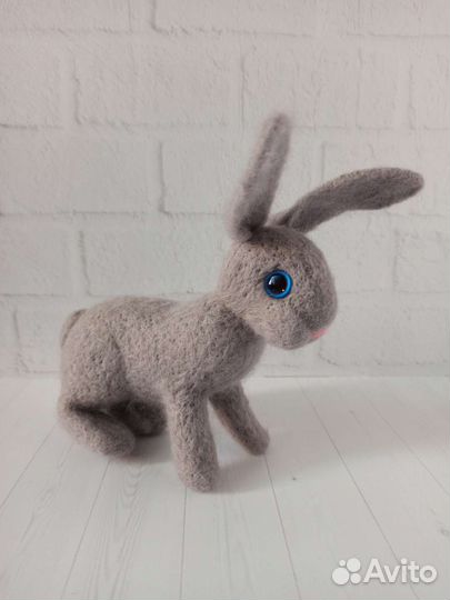 Кролик из шерсти