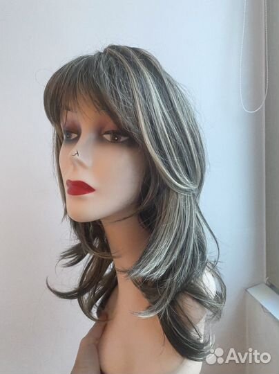 Парик мелирование с челкой