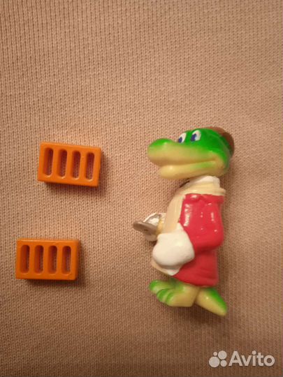 Крокодил Гена Киндер - сюрприз