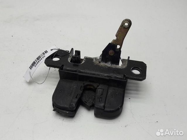 Замок багажника Volkswagen Golf 4