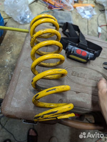 Пружина амортизатора эндуро задняя