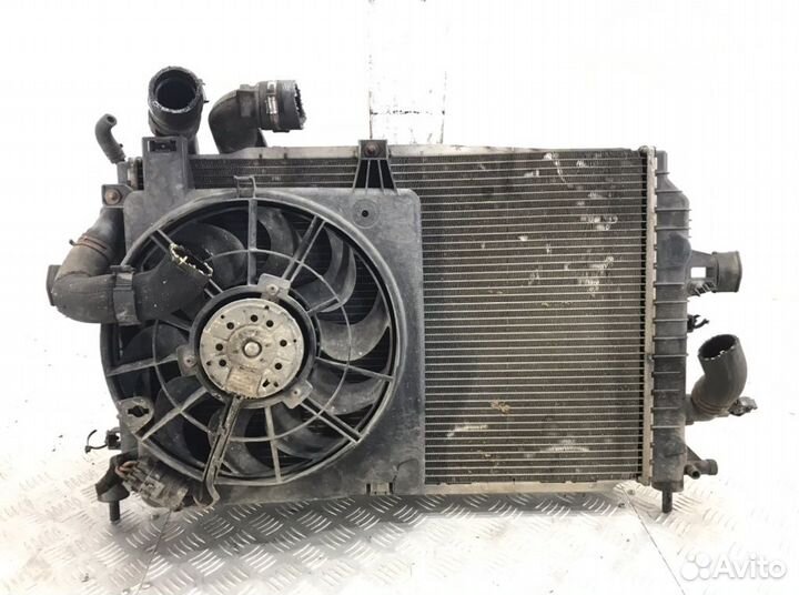 Кассета радиаторов Opel Zafira B 1.9 cdti 2008