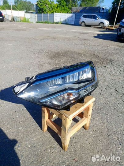 Фара Jetta 7 led левая