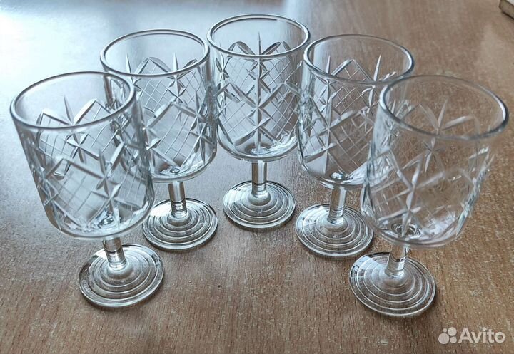 Хрустальные рюмки на ножке СССР