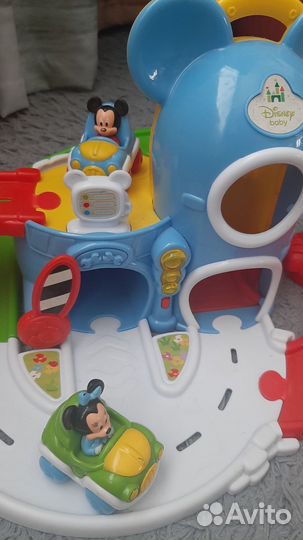 Гараж Микки Маус