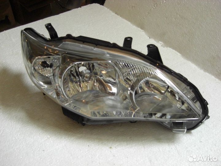 Королла правая фара