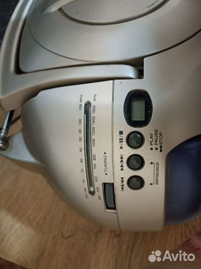 Кассетный магнитофон LG