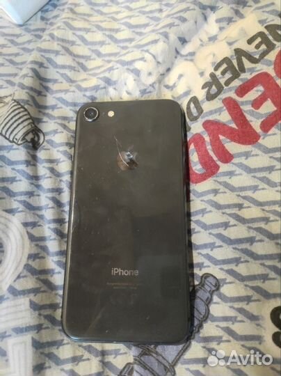 iPhone 8, 64 ГБ