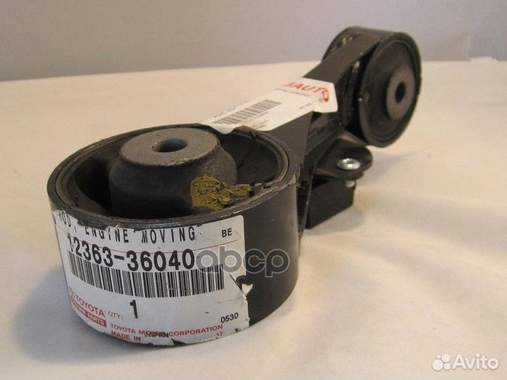 Подушка двигателя прав 1236336040 toyota