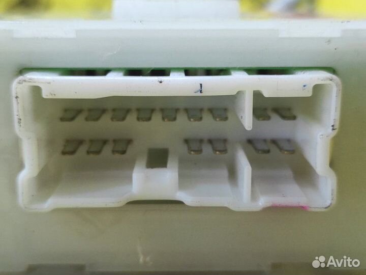 Блок управления дверьми Nissan Primera TP12 QR20DE