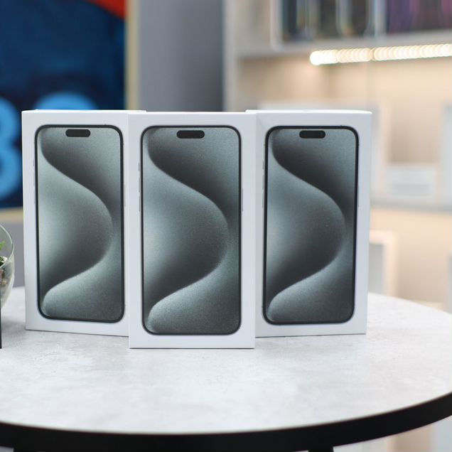 iPhone 15 Pro Max, 256 ГБ, SIM + eSIM