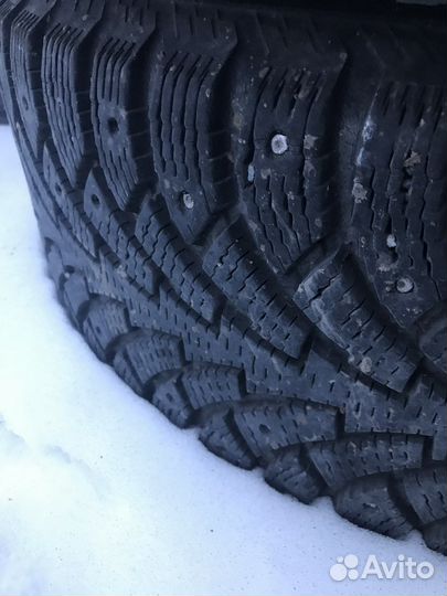 Nokian Tyres Hakkapeliitta 4 235/55 R17