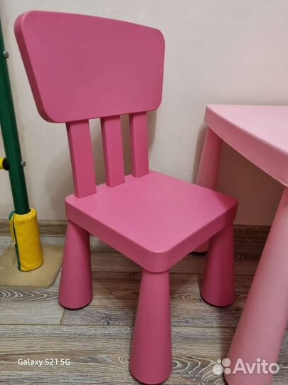 Комплект детской мебели стол и стулья Икеа маммут