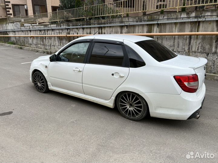 LADA Granta 1.6 МТ, 2014, 247 365 км