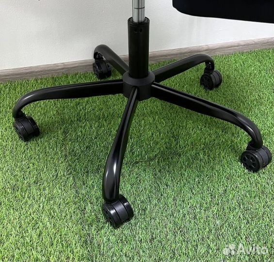 Компьютерное игровое кресло геймерское с массажем