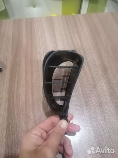 Воздуховод левый для Honda f4