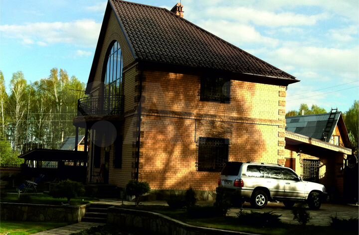 Дом 266 м² на участке 22 сот.