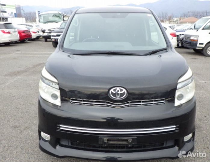 В разборе Toyota voxy 2010