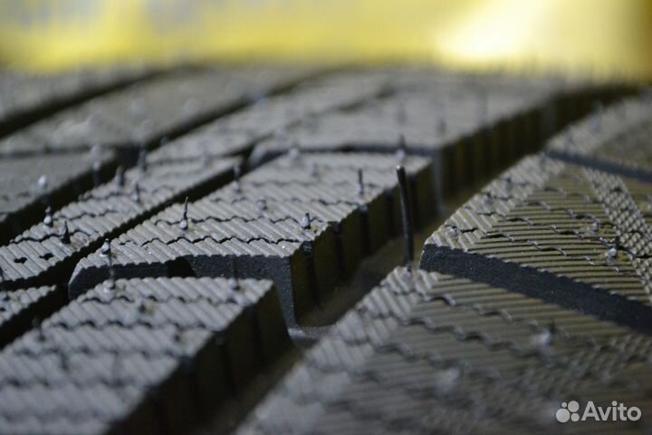 Tourador Winter Pro TSU2 225/45 R19 96V