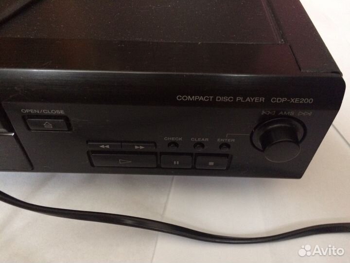 Дека sony CDP-XE200