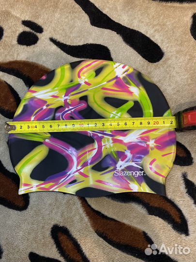 Силиконовая шапочка для плавания девушке новая